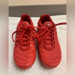 Nike OG Air Max Plus Triple Red TN Shoes Size 4 Youth Size 5.5 Womens CQ9748-600
